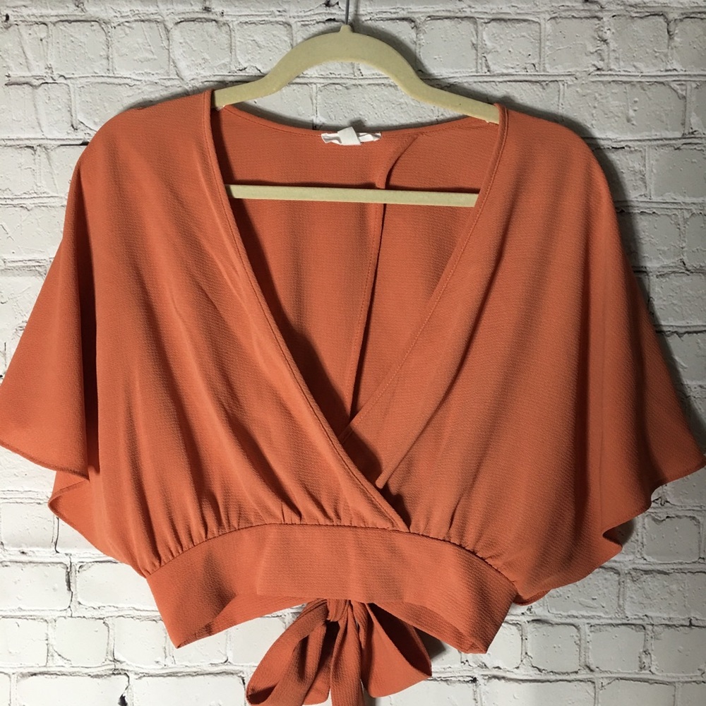 Cute batwing coral top